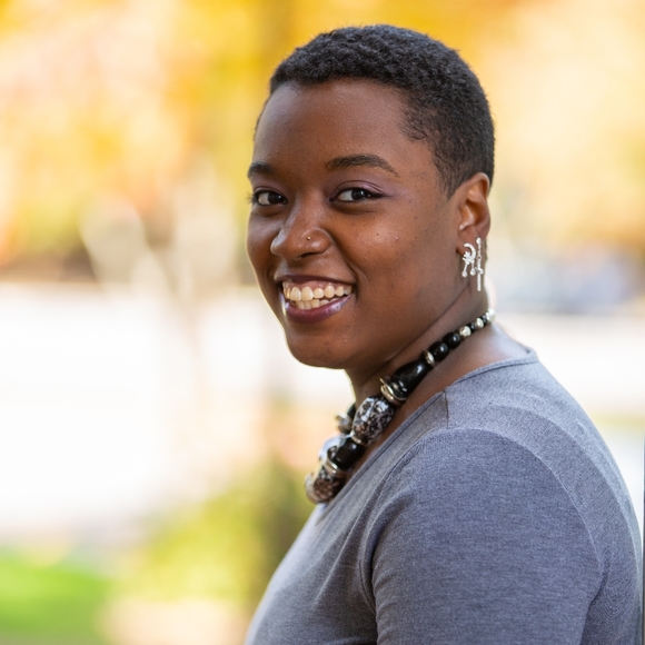 Meet your Posher, Ashley - Picture 4 of 4